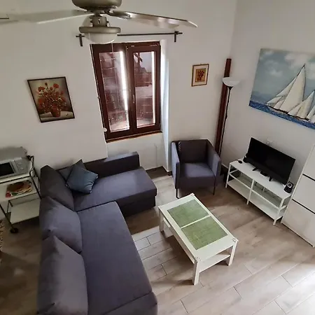 Cunka House * Vis